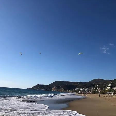 度假居 With Fantastic Panoramic Views 阿拉尼亚